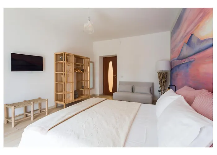 I Colori Del Golfo In Naples' Historic Center * Napoli